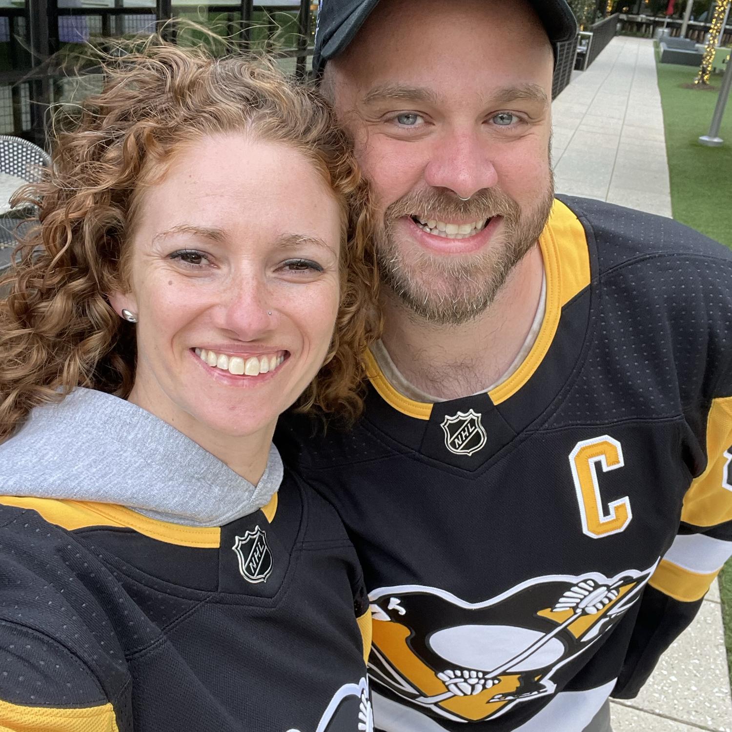 Penguins fans in Texas