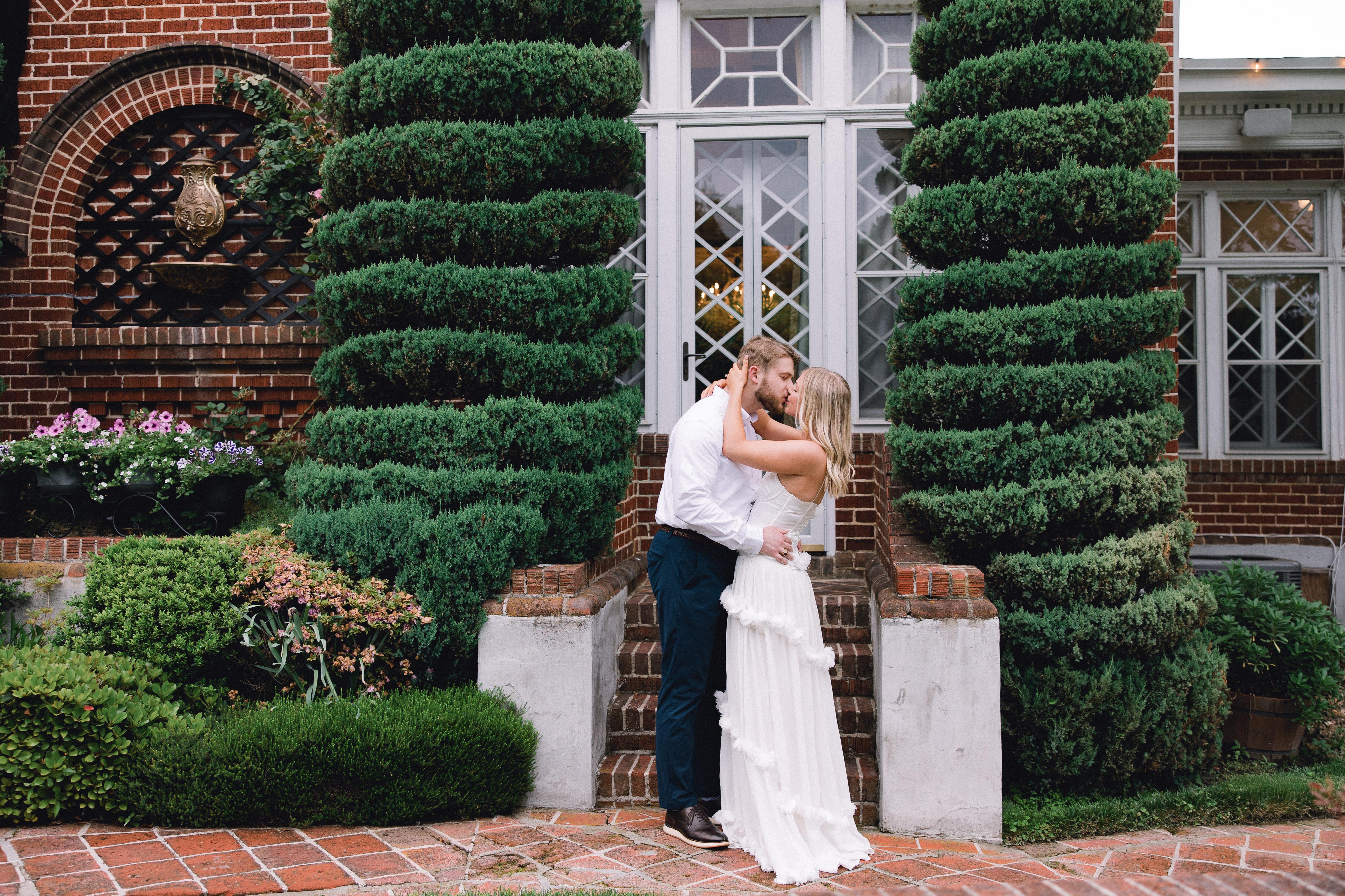 The Wedding Website of Jamieson Edmonds and Derek Apple