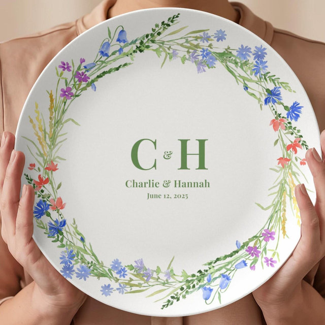 Custom Wedding Gift, Custom Wedding Plate, Newlywed Gift, Engagement Gifts, Bride and Groom, Mr and Mrs, Unique Wedding Gift, Bridal Shower