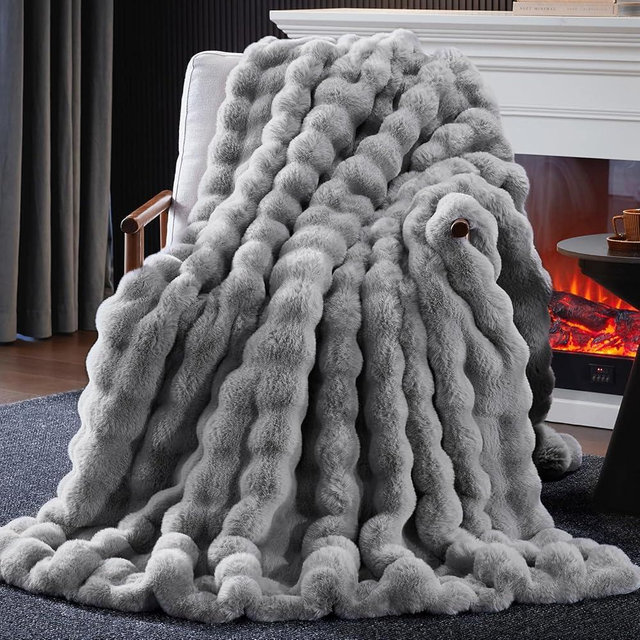 Anysay Faux Fur Throw Blanket, 1000GSM Fluffy Soft Bubble Blanket for Couch Bed, Cozy Plush Warm and Thick Blanket, Fuzzy Rabbit Lola Throw for Living Room Bedroom 60''*80'' Light Grey