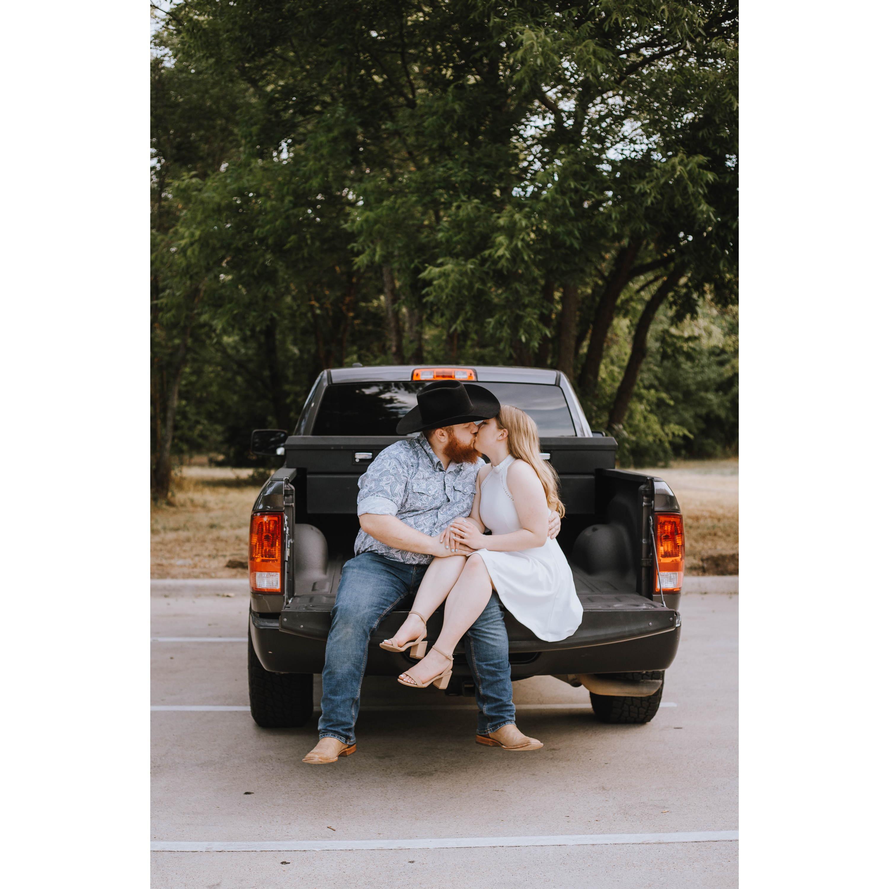 Engagement Pics!