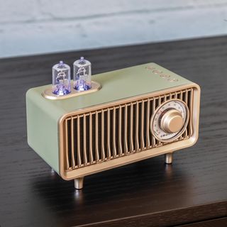 Milton Radio