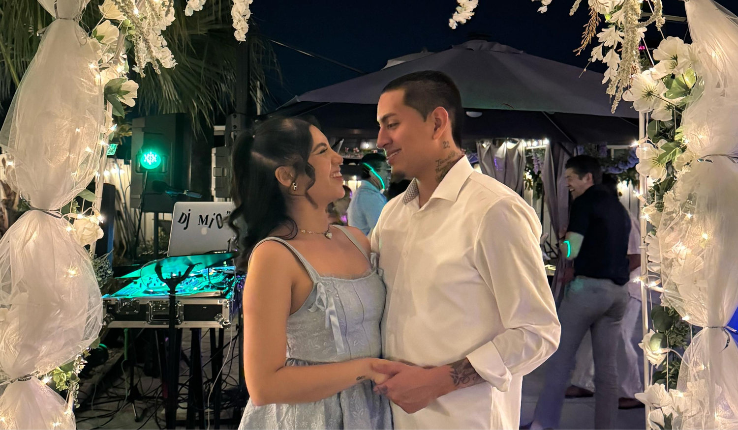 The Wedding Website of Adriana Volonte and Emmanuel Castaneda