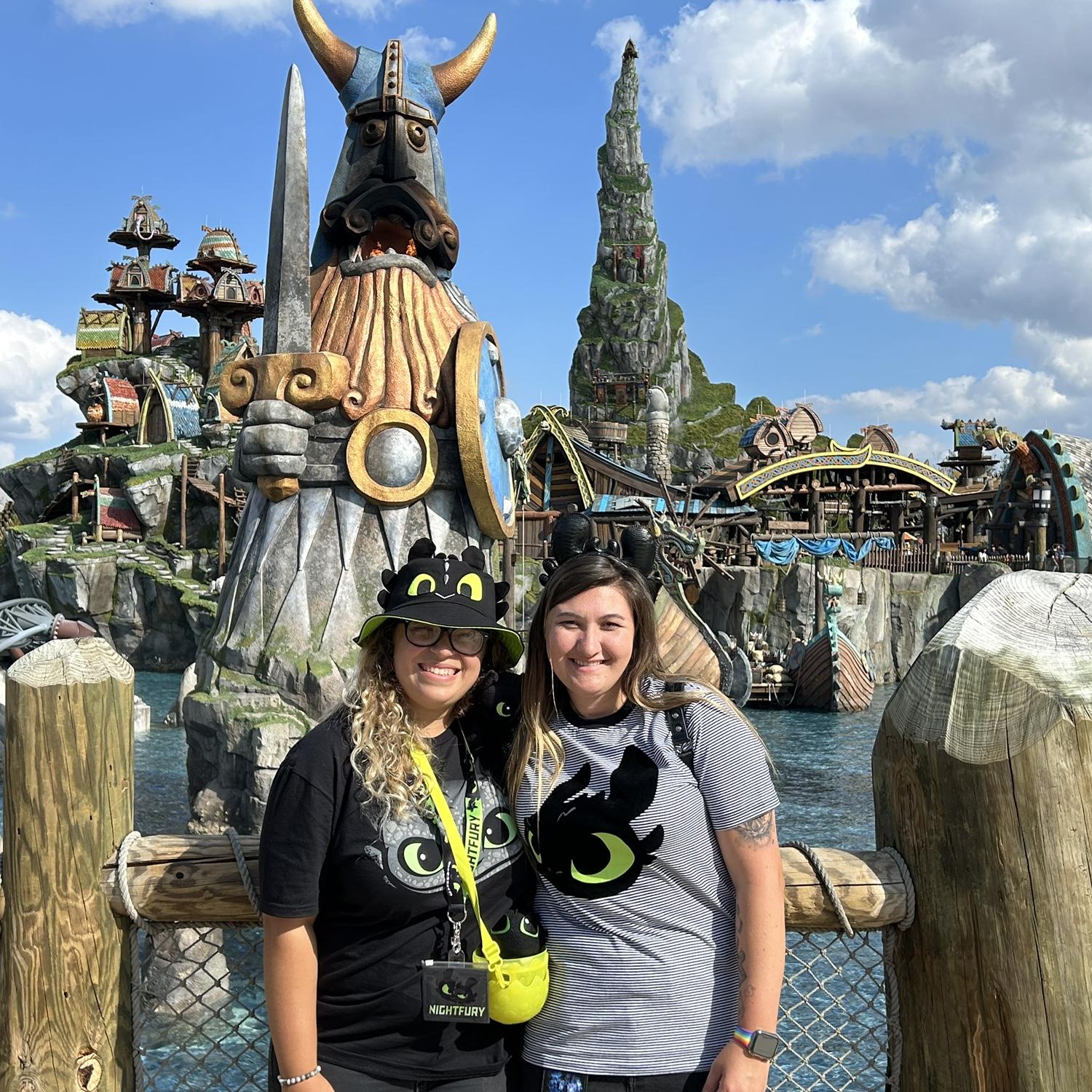 Amber insisted in us matching as toothless.. I think we nailed it! Isle of Berk was so cool.