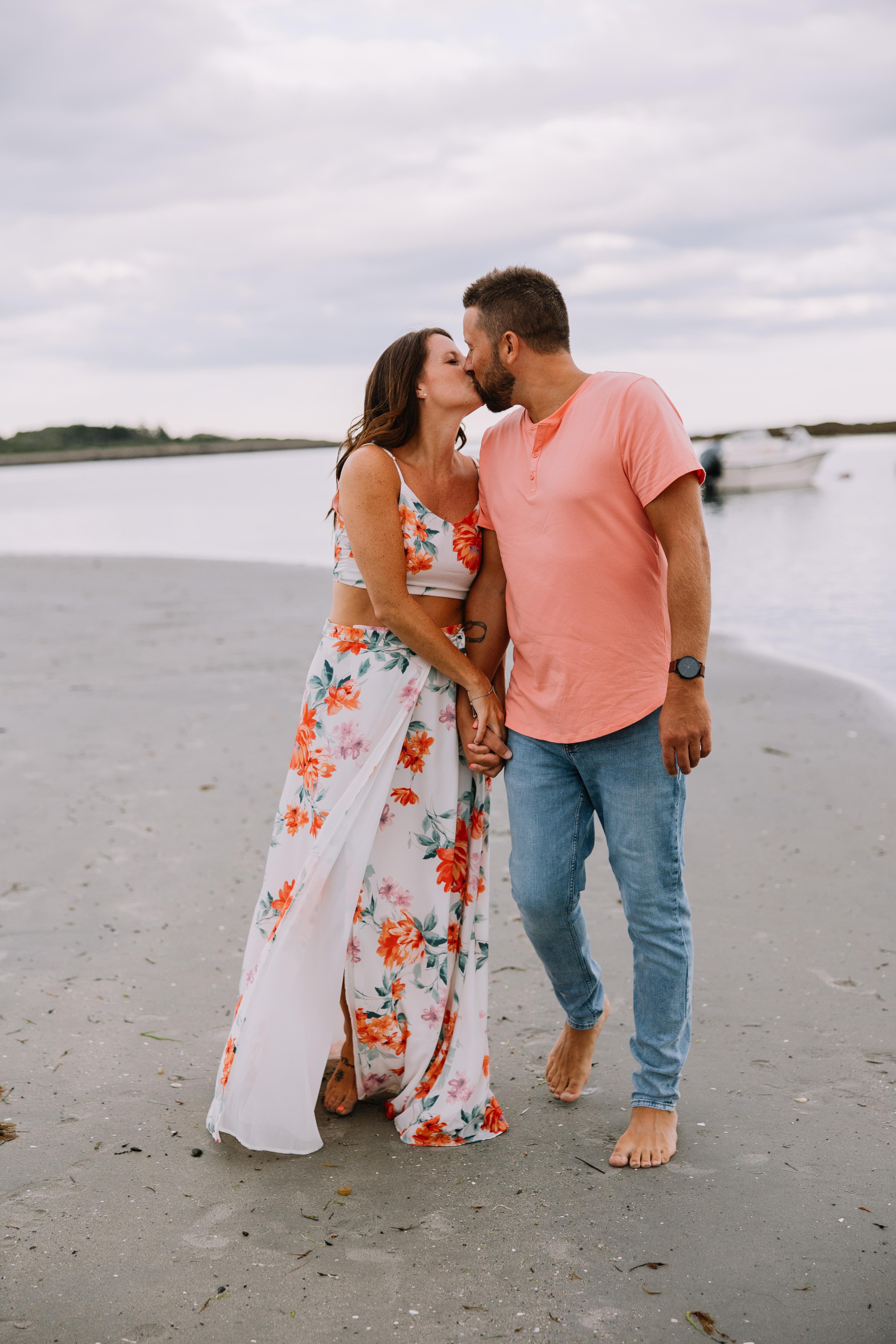 The Wedding Website of Alyssa Anton and Evan Kaye-Schiess