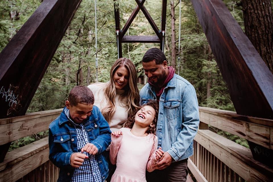 The Wedding Website of Samantha Burkhart and Alonzo Wright