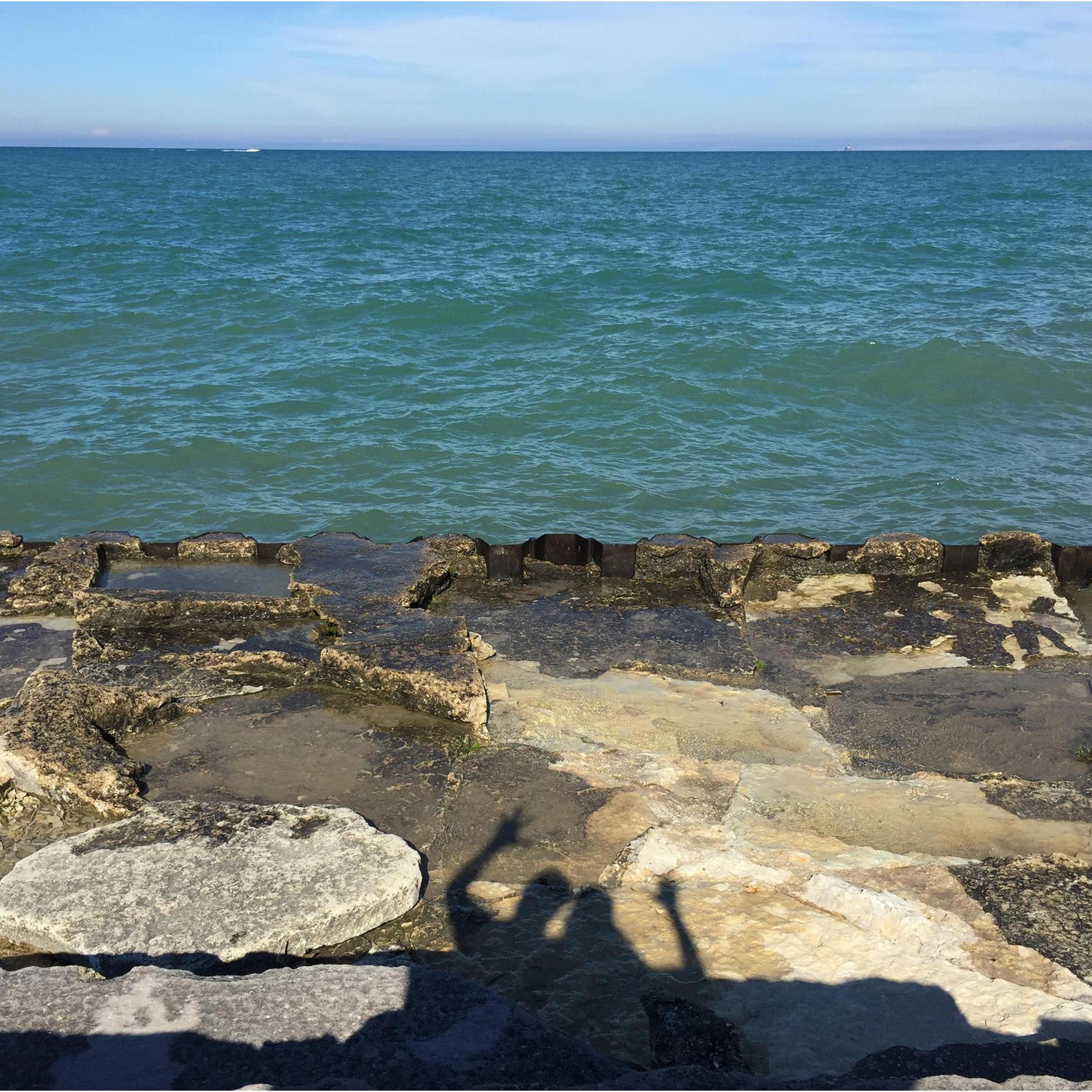 Biking along the Chicago shore of Lake Michigan