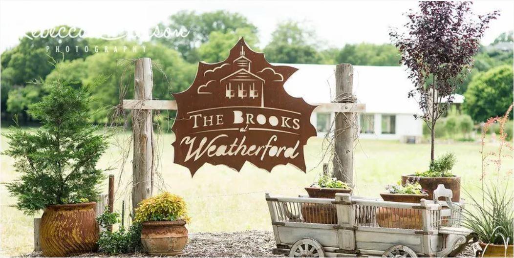 The Wedding Website of Chuy Alegria and Haley White