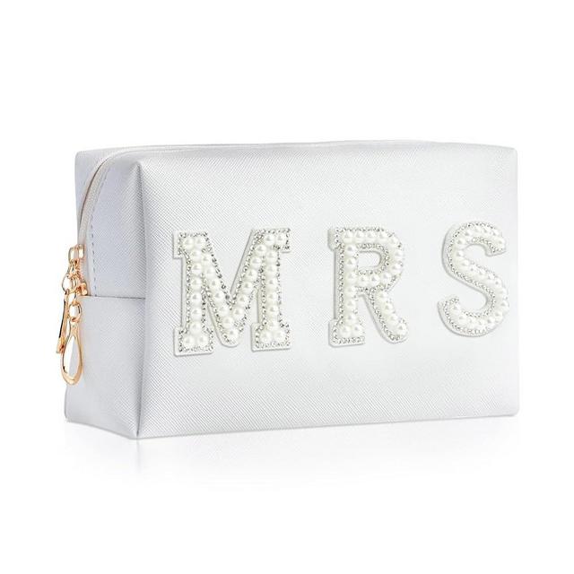 Bride Patch MRS Letter Makeup Bag for Women Bridesmaid Engagement Gift for Her White Pearl Rhinestone Travel Toiletry Bag Make Up Bag Pouch for Purse Bridal Shower Gifts for Engagement Wedding