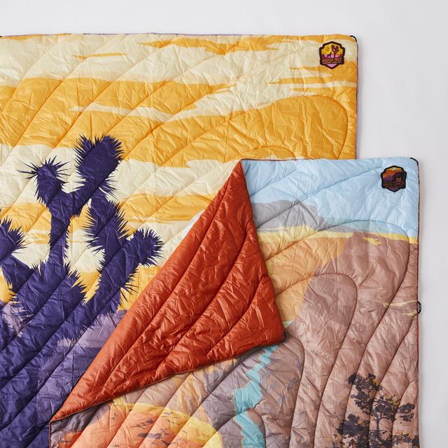 Rumpl National Parks Puffy Outdoor Blanket - Grand Canyon