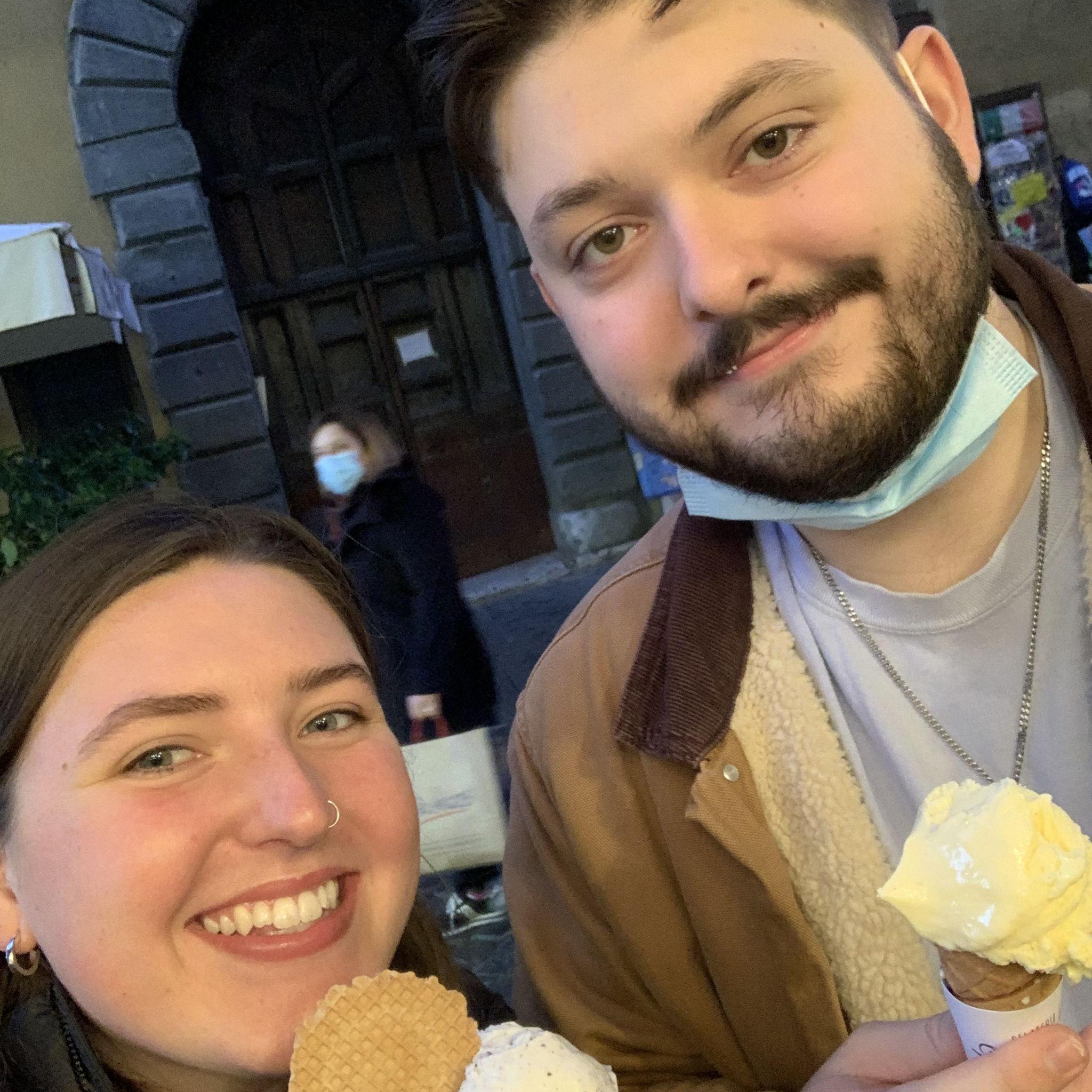 Shawn flew to Italy in January 2022 to see Siena after her being gone for two months (and only knowing each other for three months)
