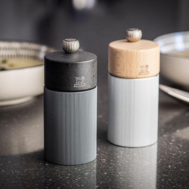 Peugeot 5" Line Pepper Mill - Carbon