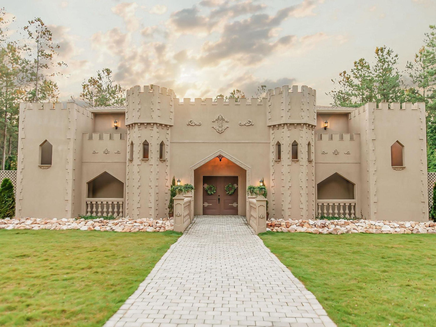 The Wedding Website of Chanel Rhodes and Shannon Simmons