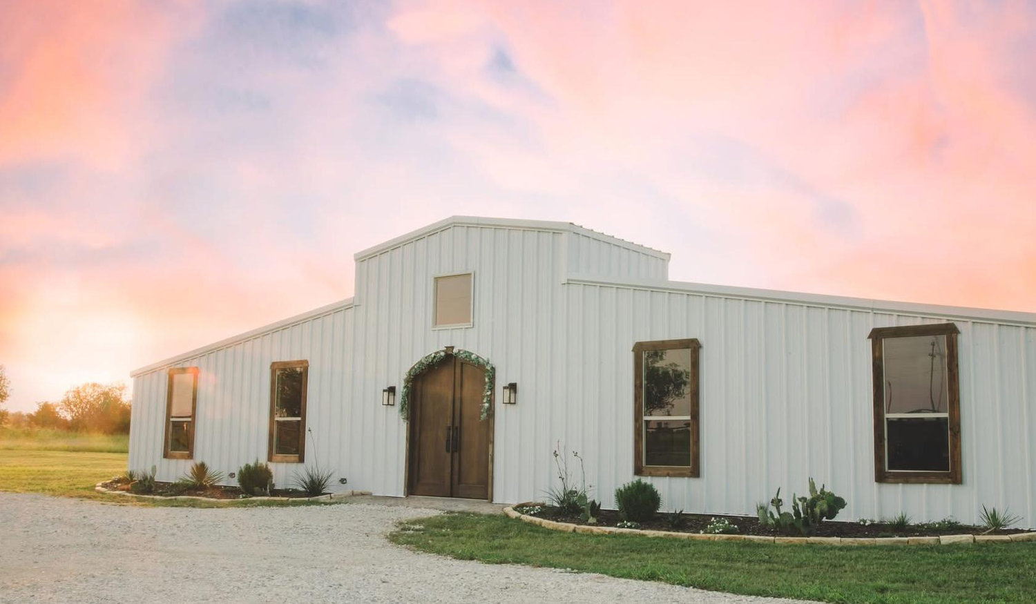 The Wedding Website of Jordyne Ward and Corbin Lemley