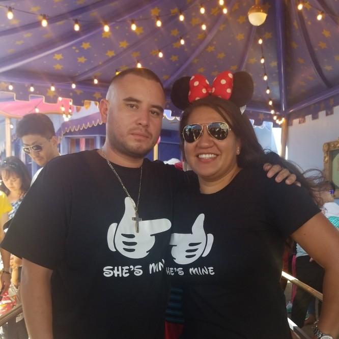 Disneyland!!! Alex bought annual passes 🏰💗
Disneyland !!! Alex compró pases anuales