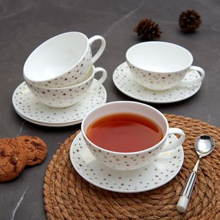 Millie Gold Cup & Saucer, Set of 4