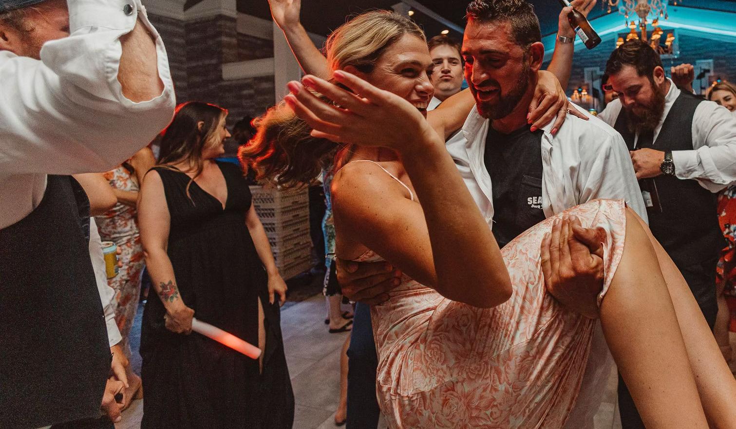 The Wedding Website of Victoria Ragni and Paul Zippi