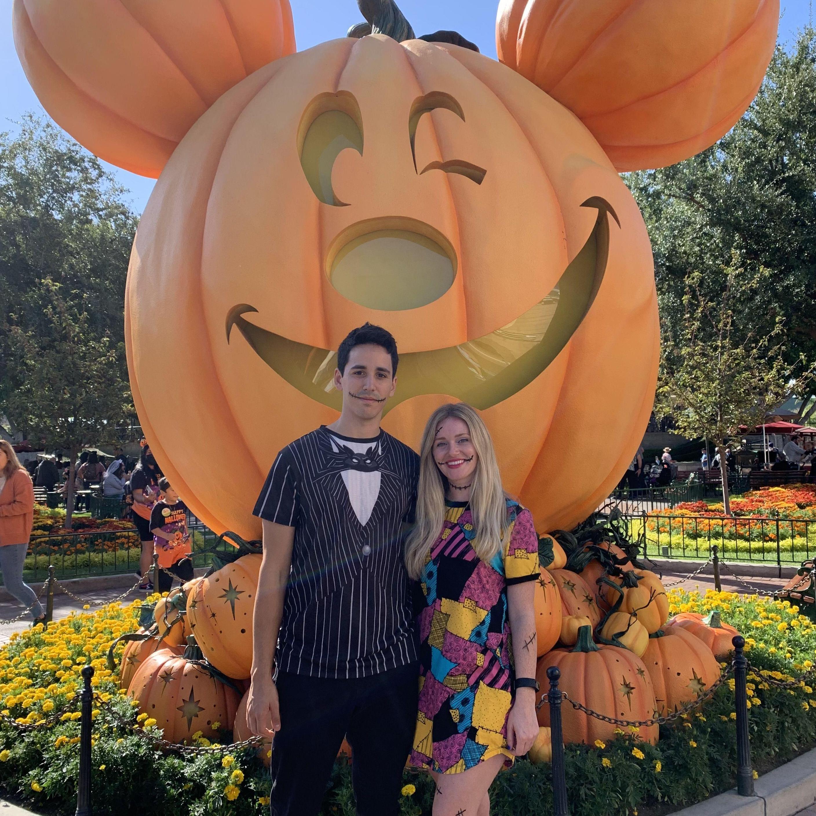 Disneyland (2021)