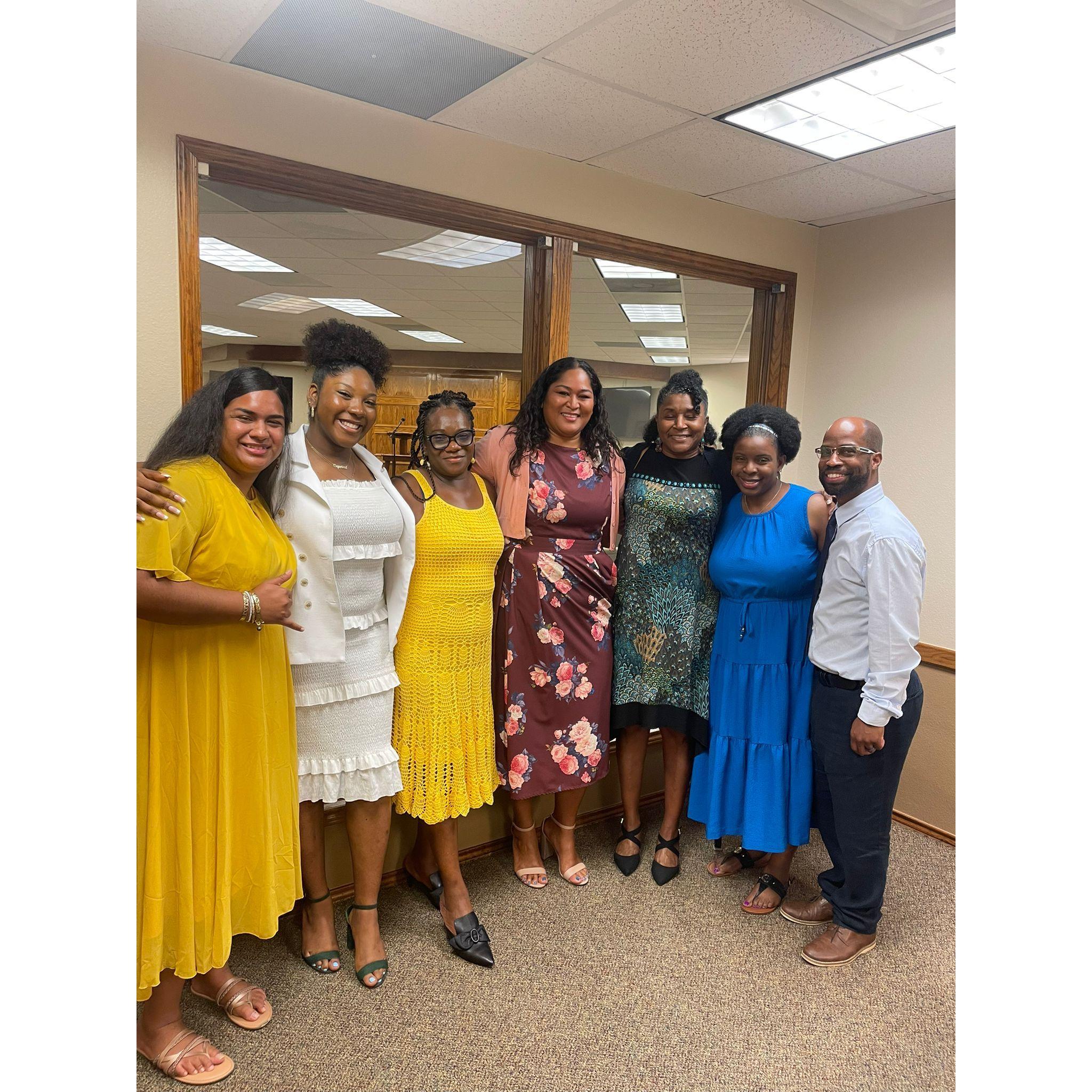 Surrounded by beautiful hearts and bright colors—moments like these remind me how rich spiritual friendships truly are.
#KingdomJoy #SpiritualFamily #GratefulConnections