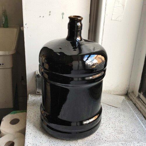 5 Gallon Water Cooler Jug – shiny black