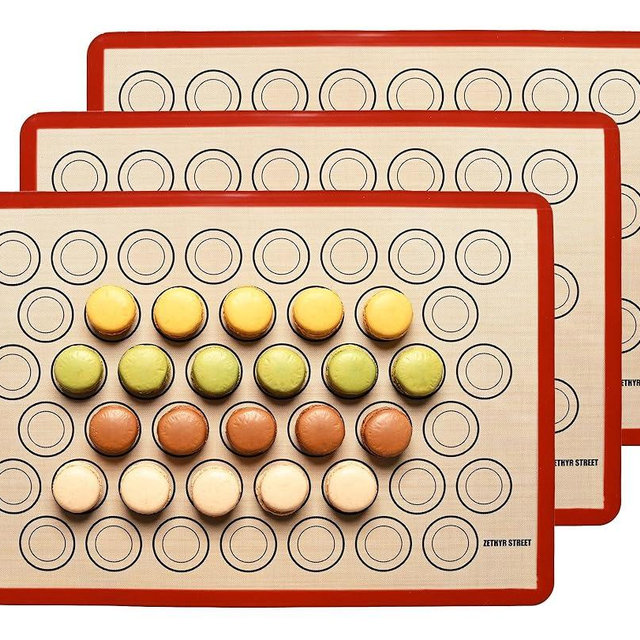 Macaron Silicone Baking Mats - Non-Stick Macaron Mat for Easy Baking | Heat Resistant & Dishwasher Safe Macaron Baking Mat | Reusable & Eco-Friendly, 3/4 Size - Pack of 3 - For Macarons Red Border