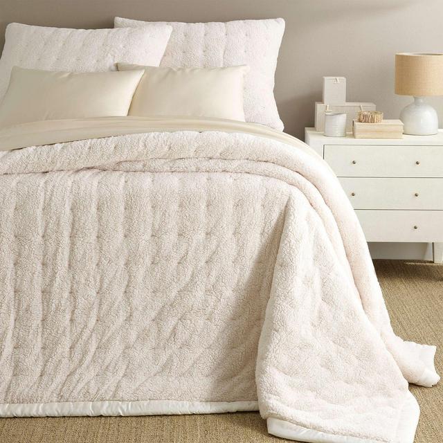 Annie Selke Marshmallow Fleece Puff Coverlet, King