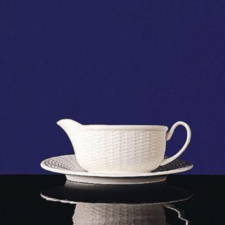 Nantucket Basket Gravy Boat Stand