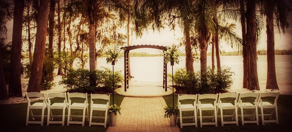 The Wedding Website of Jamie DeHay and Jay Hawkins