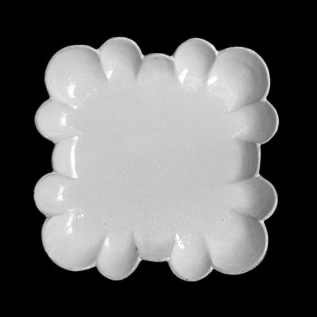 Colbert Platter, Medium