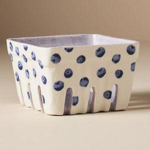 Fruta Stoneware Berry Basket