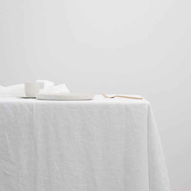 Cultiver Linen Table Cloth, White