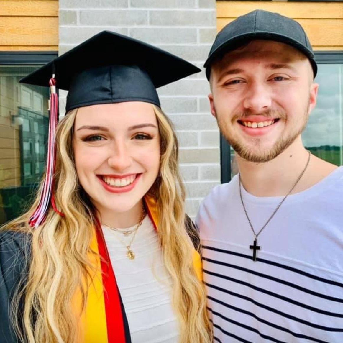 2021 - Emma graduates!