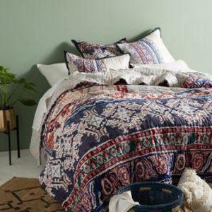 Risa Quilt - King