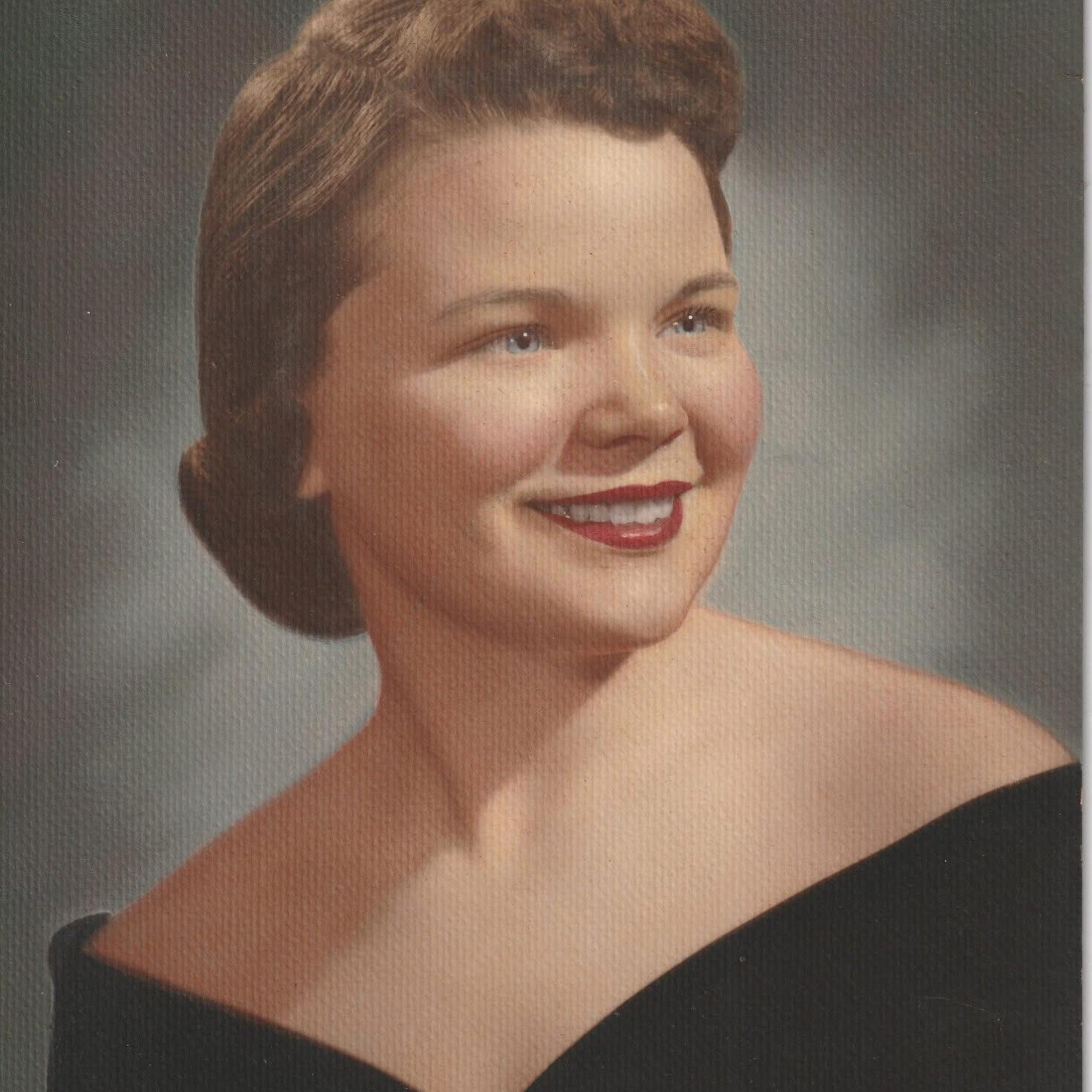 Peggy- Grandmother of the Bride 🪽