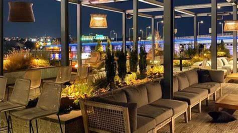 The Wedding Website of Danaijah Able and Marcus King