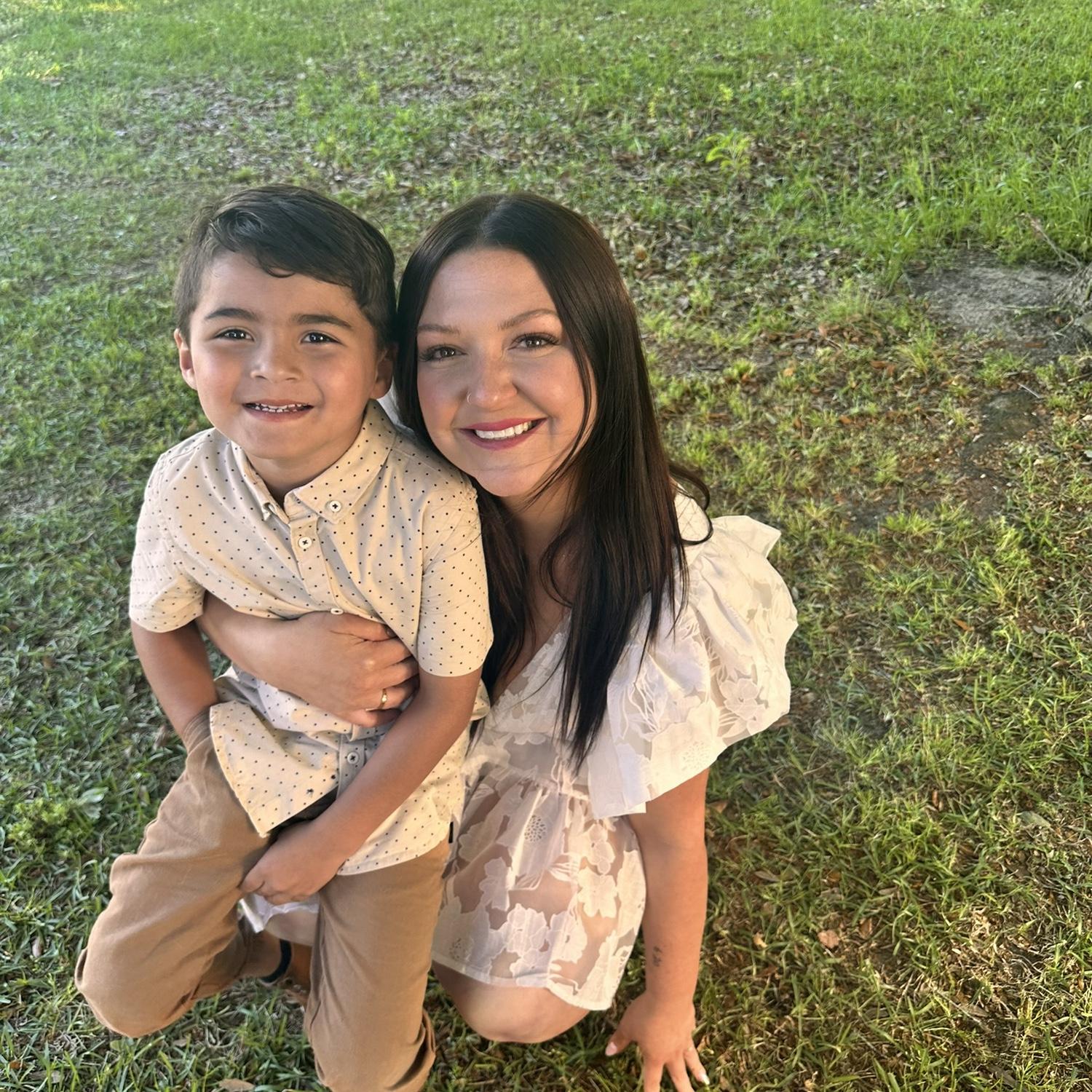 So proud to be your bonus momma 🤍