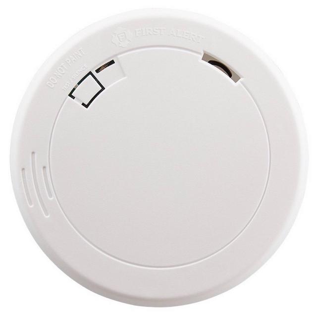 First Alert PR710 10-Year Battery Powered Slim Smoke Detector with Photoelectric Sensor