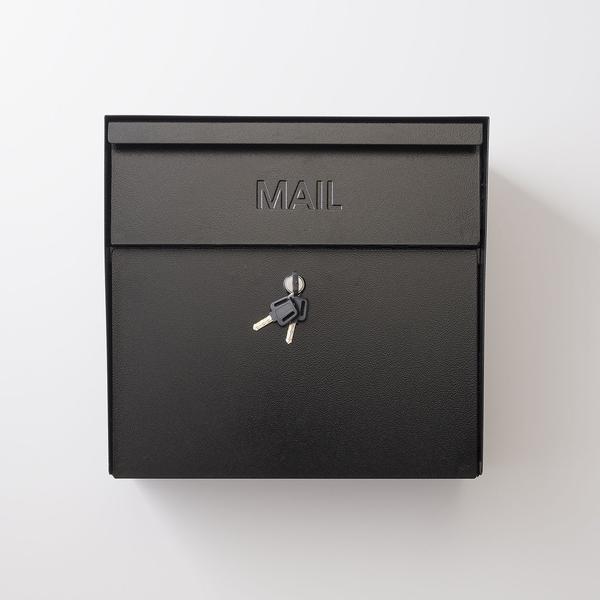 Schoolhouse Locking Mailbox
