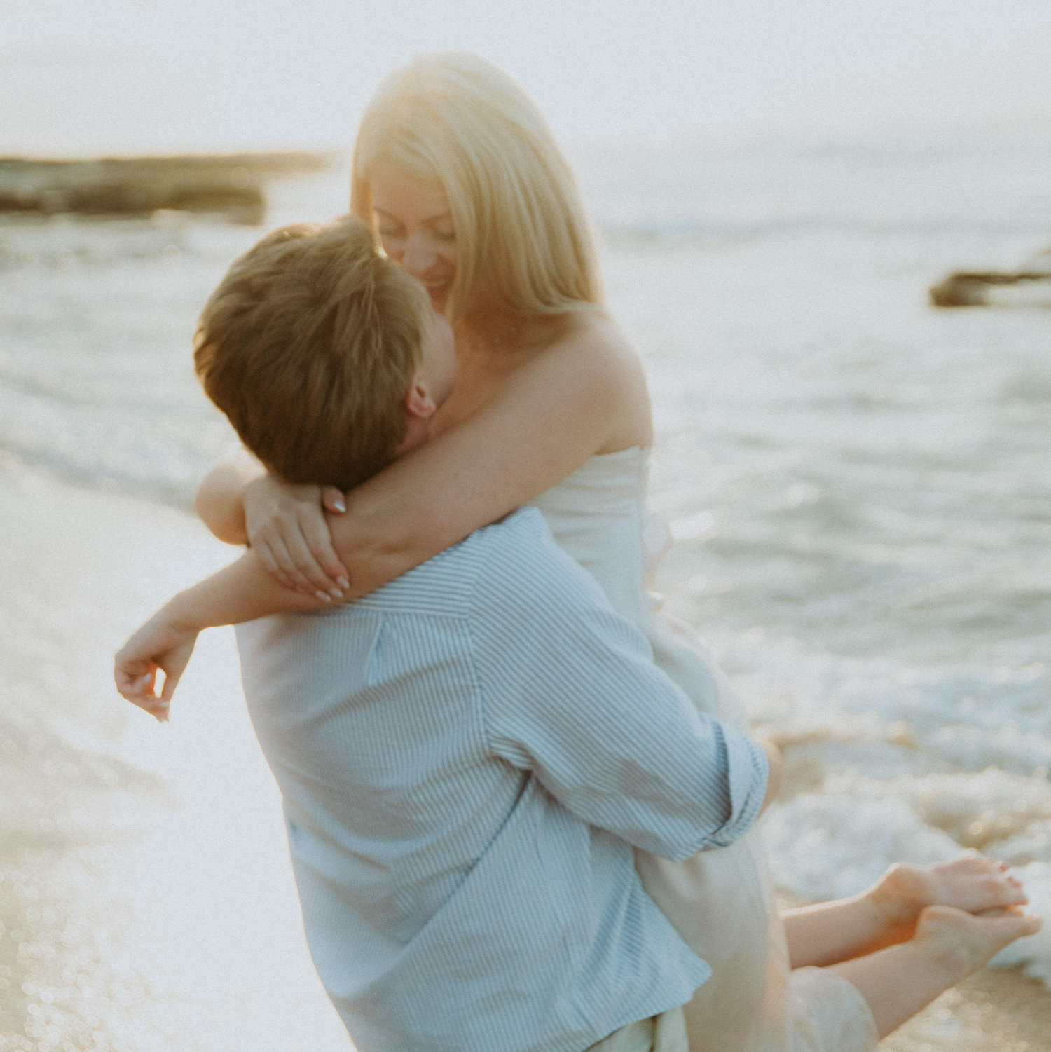 Here are some peeks of our engagement shoot <3