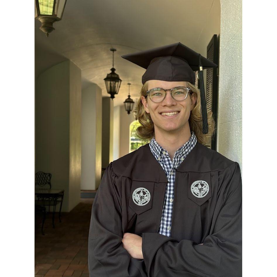Rollins' graduation pictures (shot on iPhone by Riley) from finishing his MBA in May 2024!