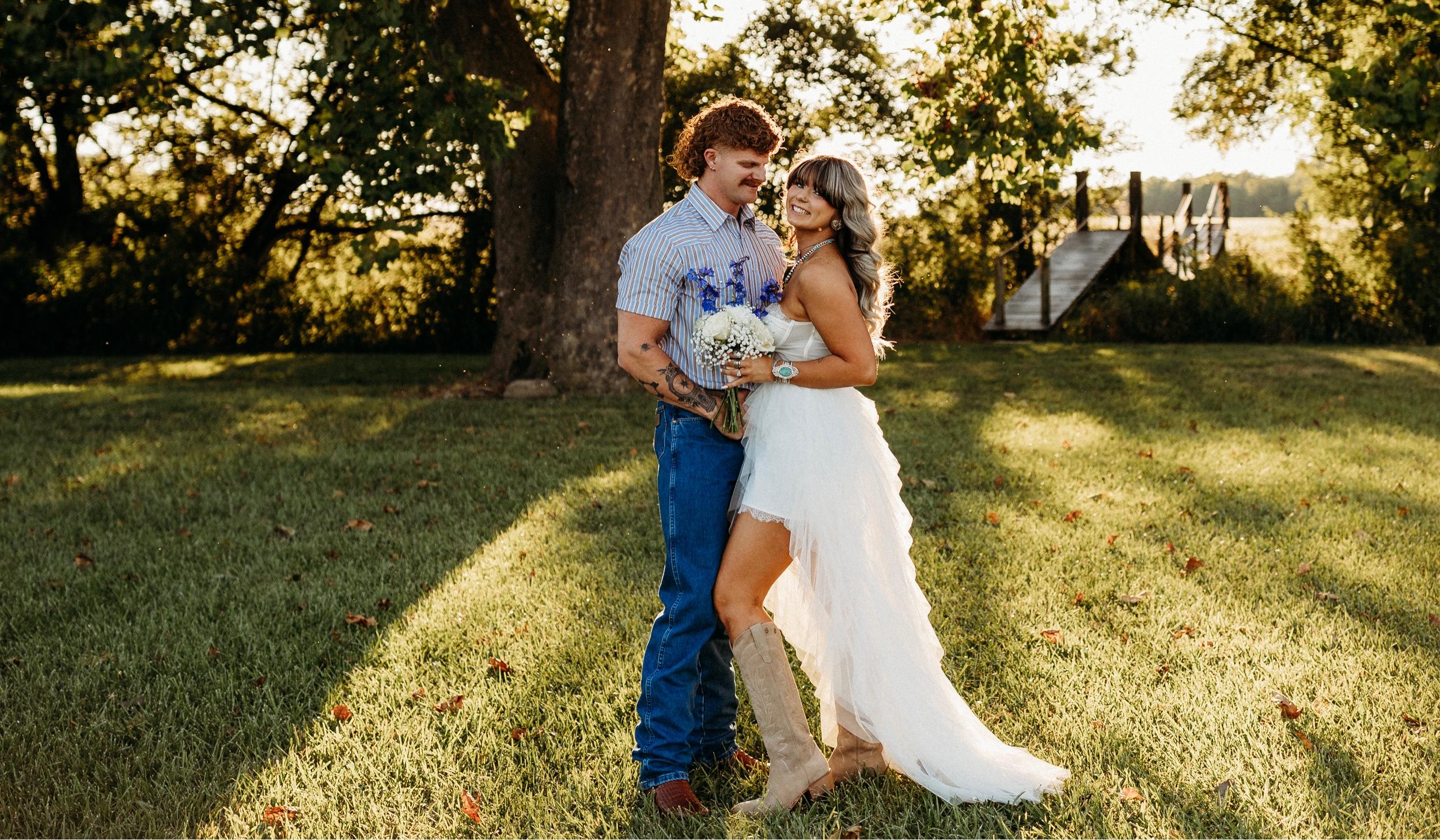 Mallory Lewis and Parker Swearingen's Wedding Website, image size:2500x1459