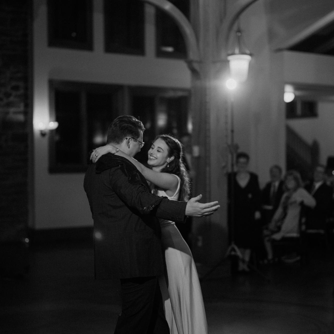 Hannah Snyder Photography / @hannahsnyderweddings