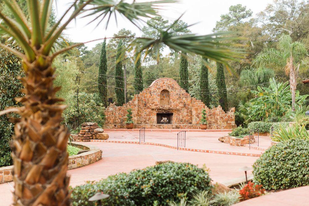 The Wedding Website of Sarah Parejo and Christopher Thompson
