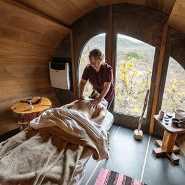 60-Minute Couples Massage