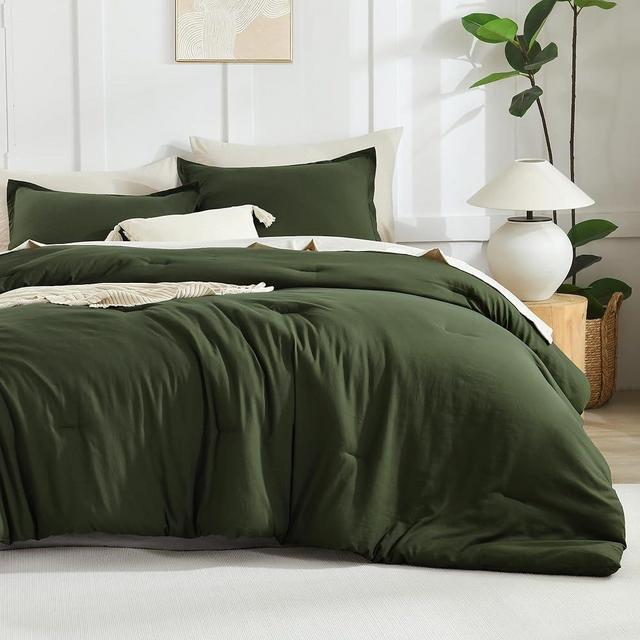 Litanika Comforters Olive Green Oversized King Size, 3 Pieces Lightweight Solid Bedding Comforter Set, All Season Fluffy Bed Set (120x98In Comforter & 2 Pillowcases)