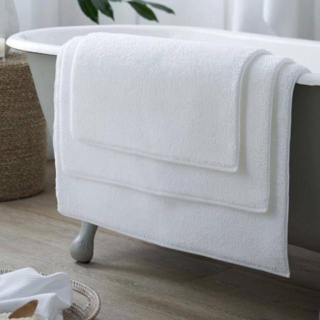 Ile de Ré Bath Mat | Bath Mats | The White Company