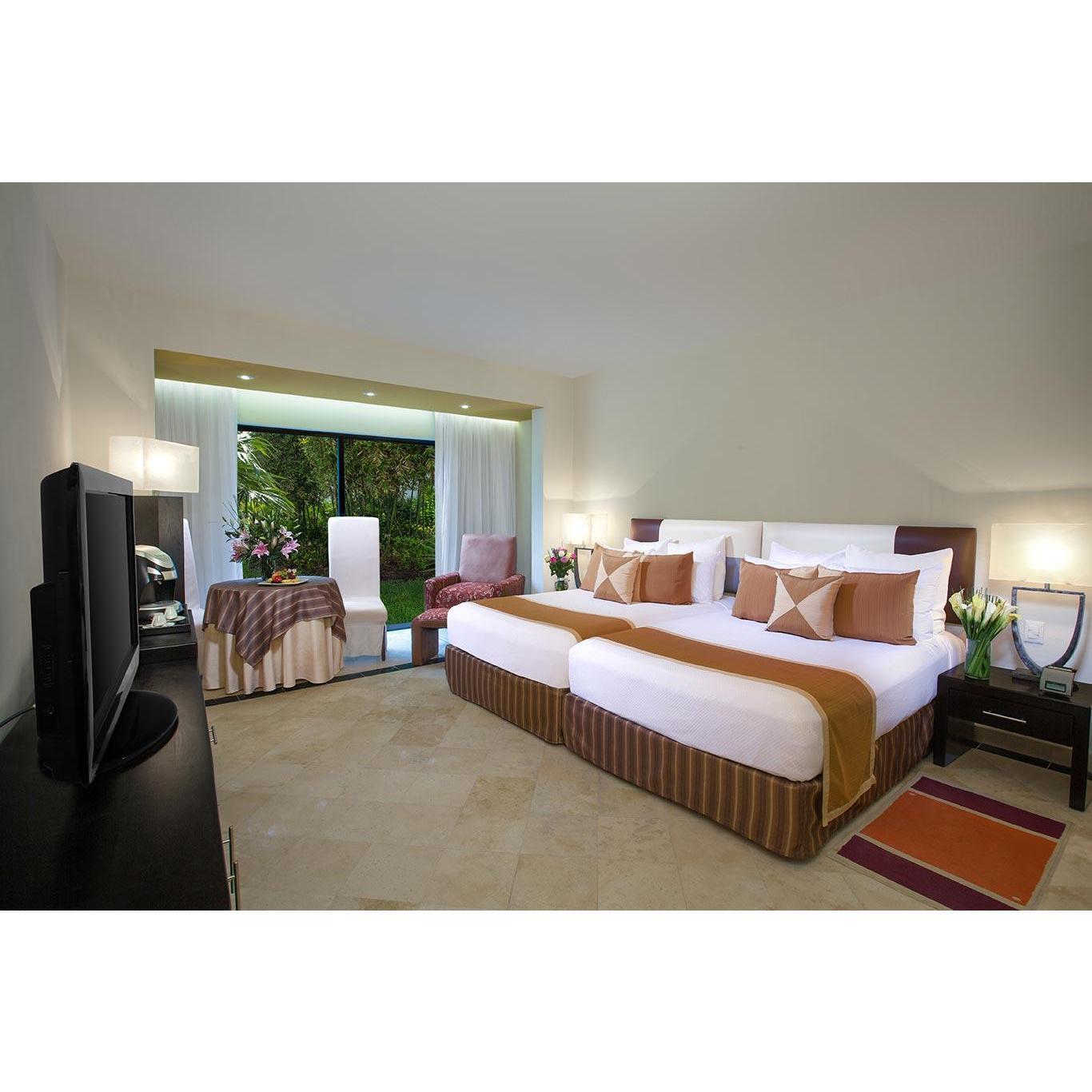 The standard room set up, included with TV, hair dryer, mini-fridge, and a small porch. Porch is only if you have a ground floor room, if not you have a small balcony.