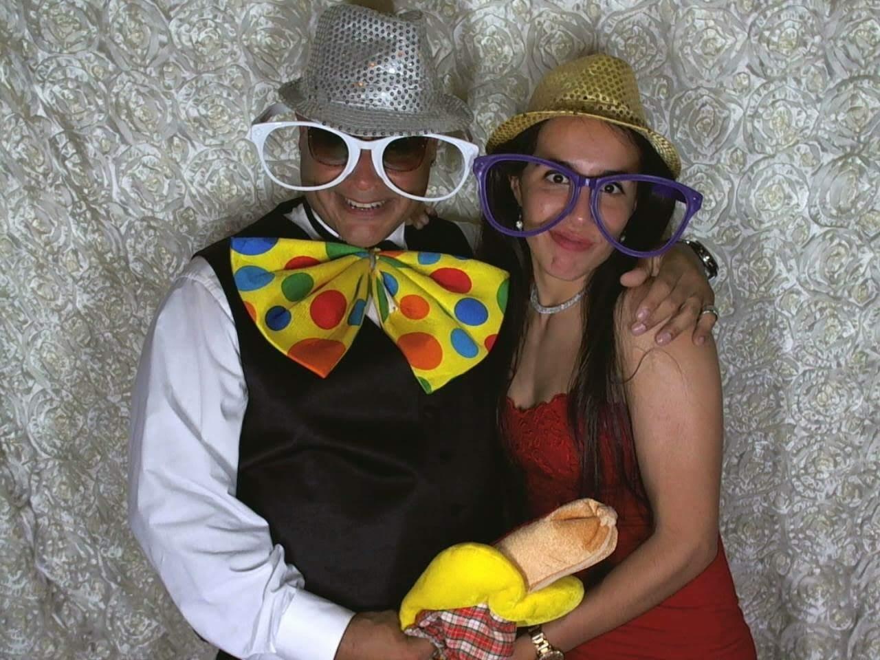 The Wedding Website of Yennifer Izaguirre and Edwin Izaguirre