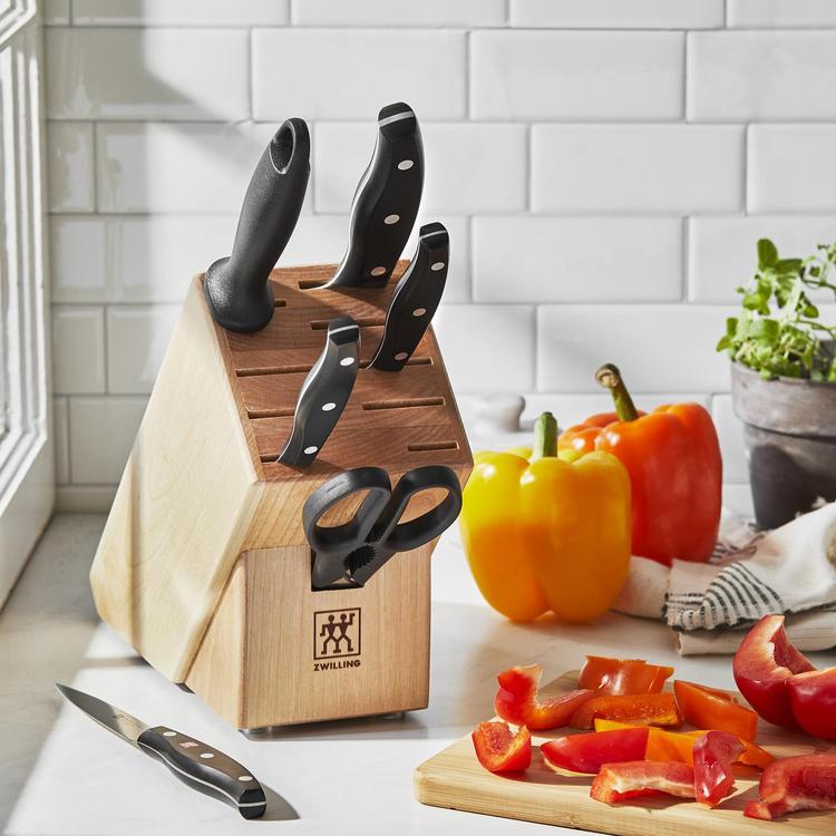 ZWILLING, Twin Signature 7-Piece Knife Block Set | Zola