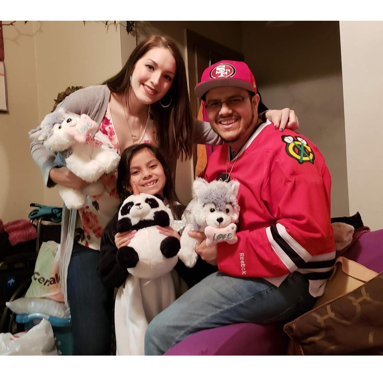 Our first Valentines day celebrating with Ellie.......Julio and I got each other the same husky stuffed animal!